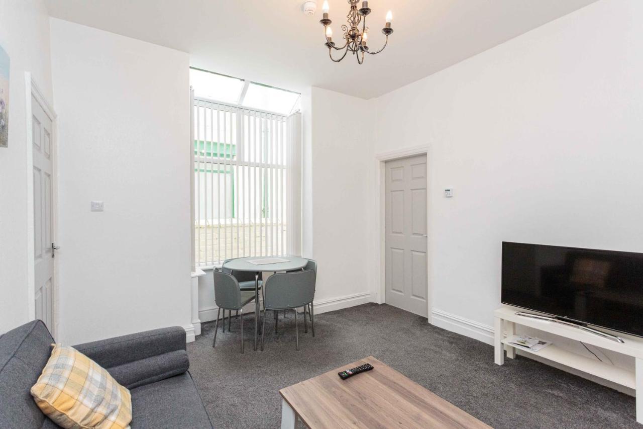 Cherry Property - Cherry Suite Blackpool Esterno foto