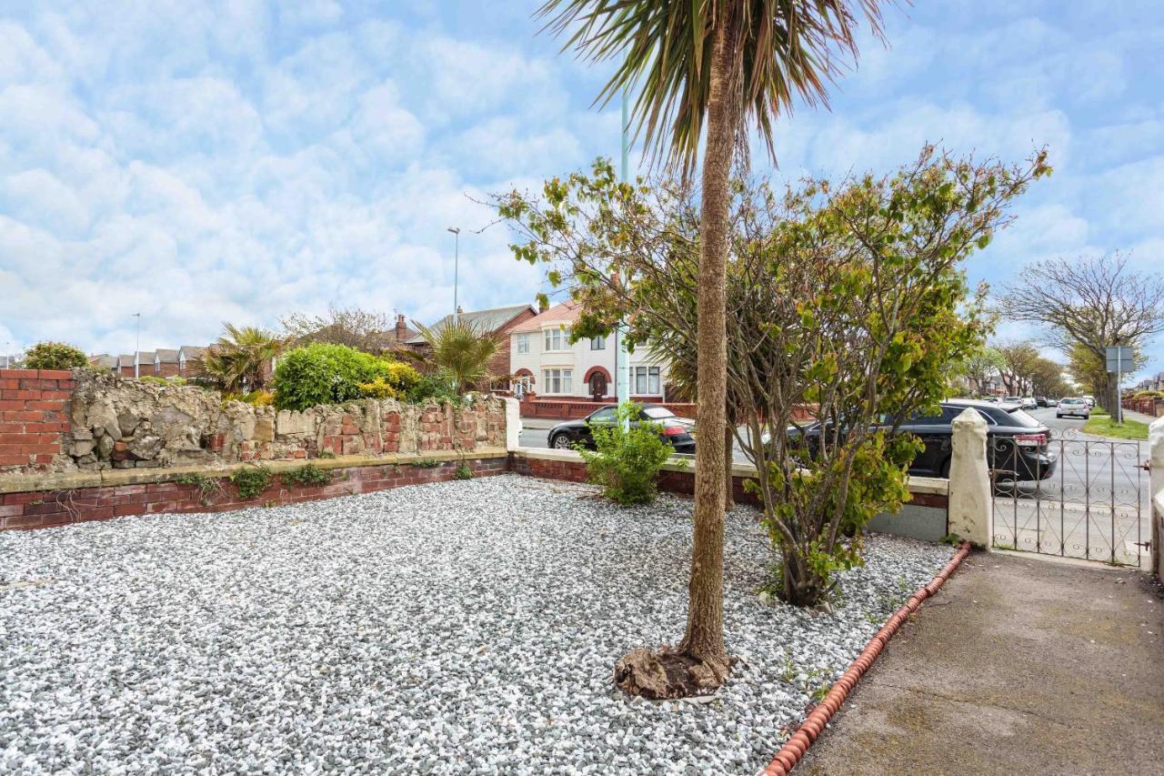 Cherry Property - Cherry Suite Blackpool Esterno foto